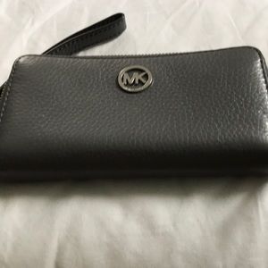 Michael Kors wristlet
